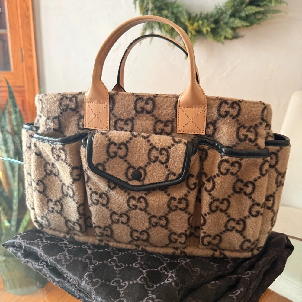 Gucci Monogram Wool Purse - Picture 1 of 8